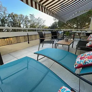 https://t2-boulouris-st-raphael-150-metres-de-la-mer.fr-provencehotel.com
